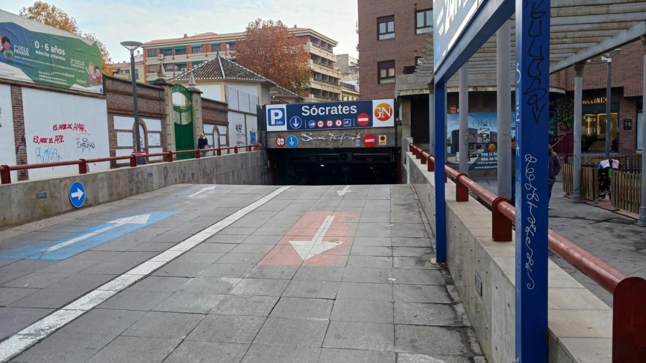 Fantastico Apartamento Trajano Parking Gratuito グラナダ エクステリア 写真