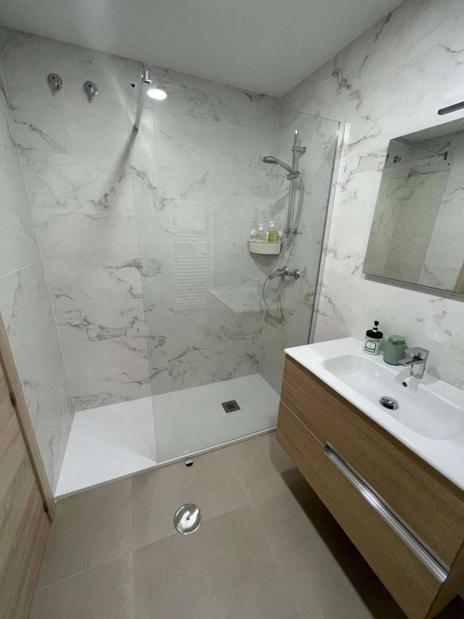 Fantastico Apartamento Trajano Parking Gratuito グラナダ エクステリア 写真